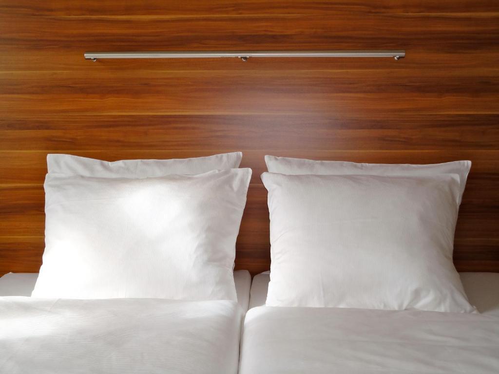 Albert Premier Hotel Bagnoles-de-l'Orne Δωμάτιο φωτογραφία