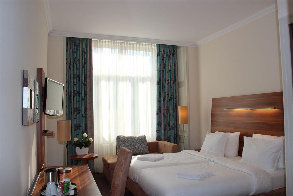 Albert Premier Hotel Bagnoles-de-l'Orne Εξωτερικό φωτογραφία