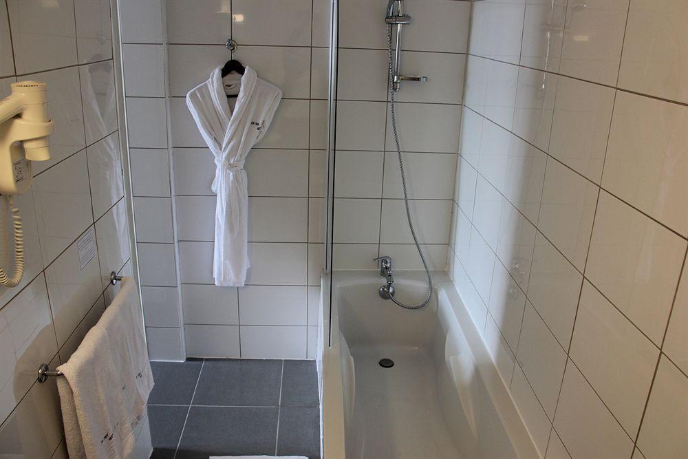 Albert Premier Hotel Bagnoles-de-l'Orne Εξωτερικό φωτογραφία